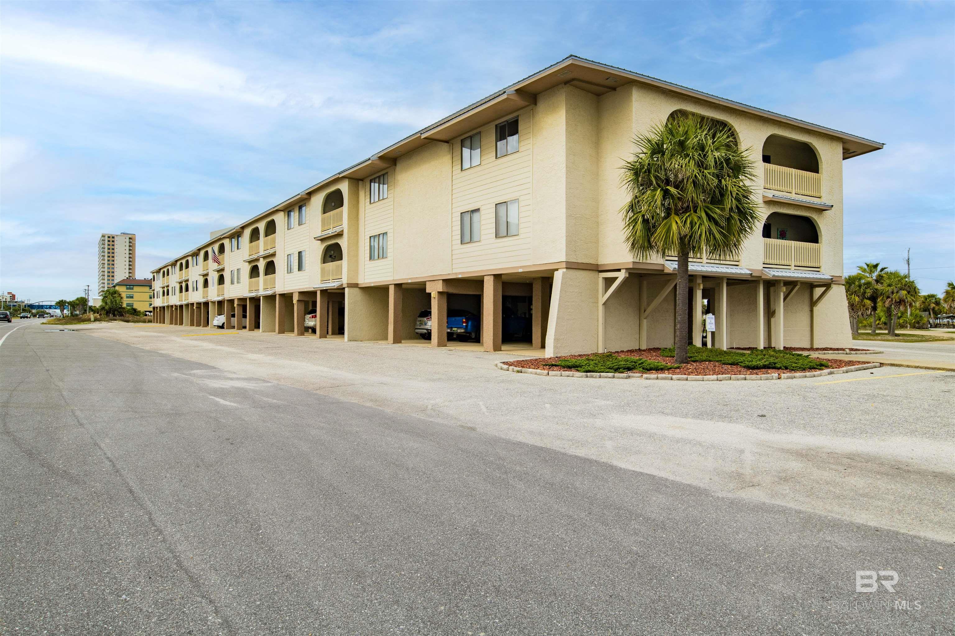 Gulf Shores Condos from $300,000 to $400,000