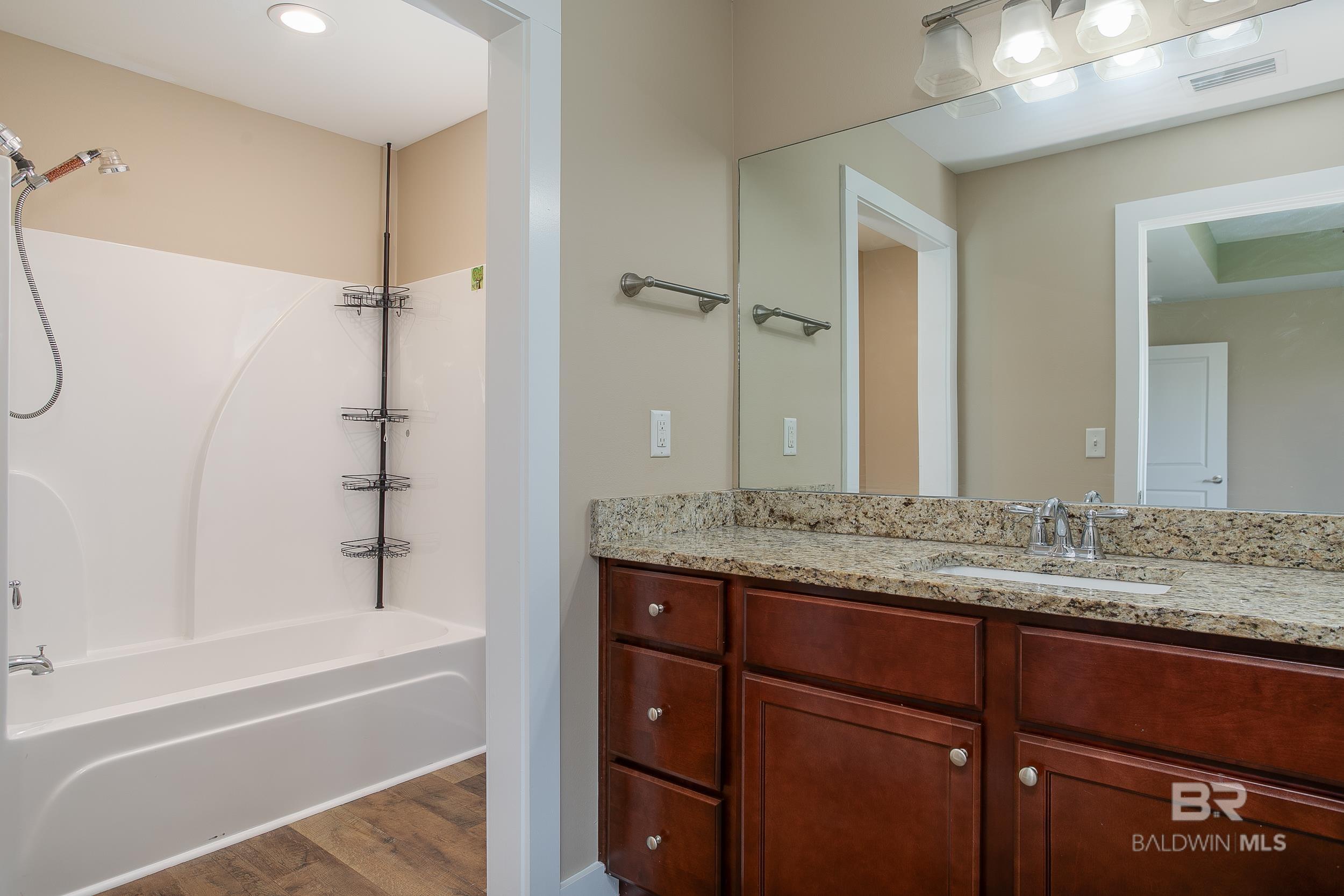 211 Lakefront Circle