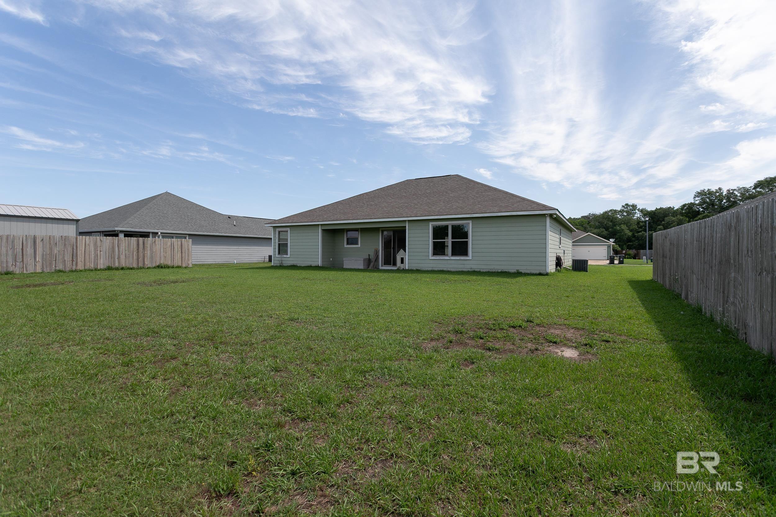 211 Lakefront Circle