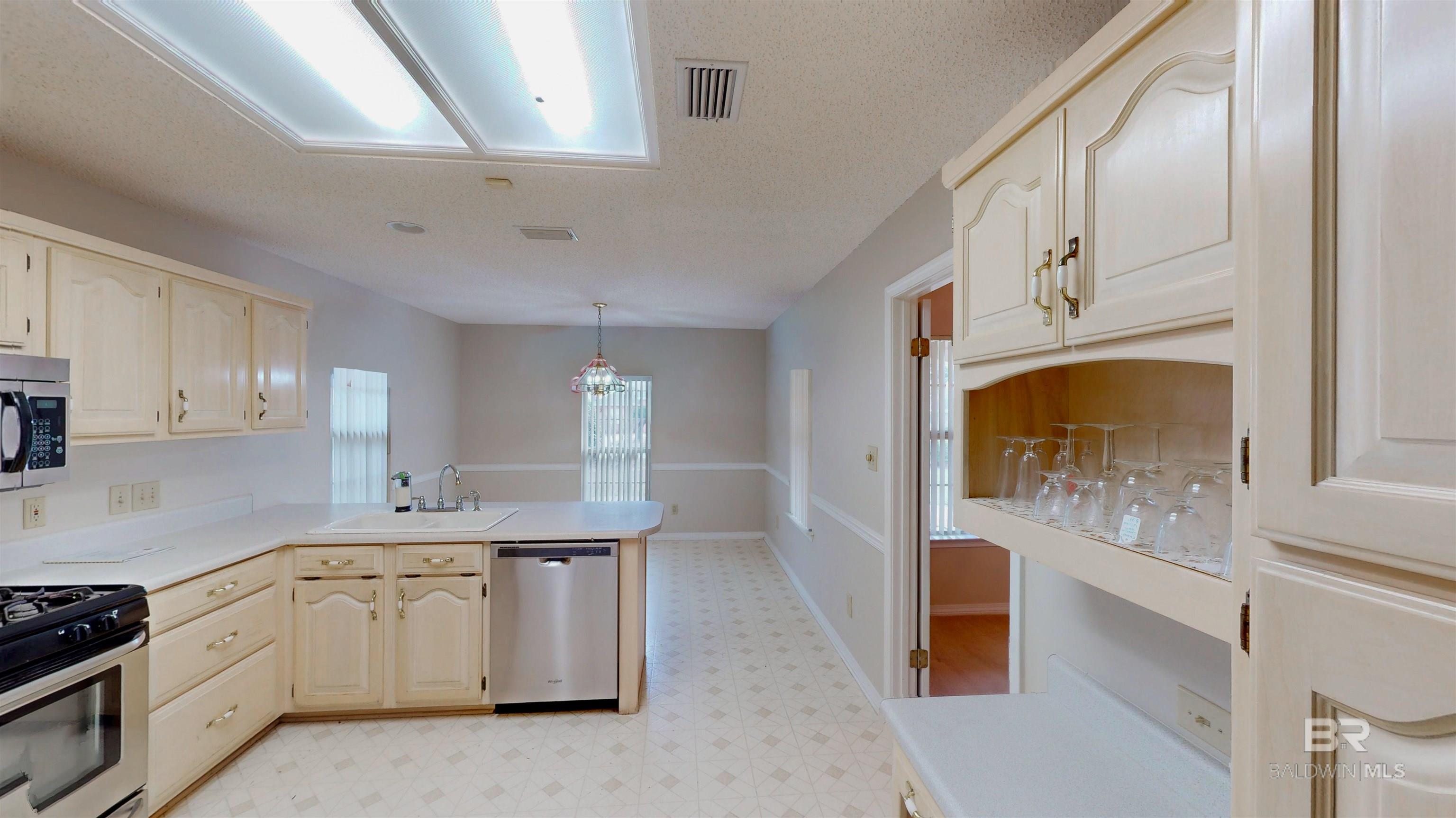 9375 Clubhouse Drive, Foley, AL, 36535