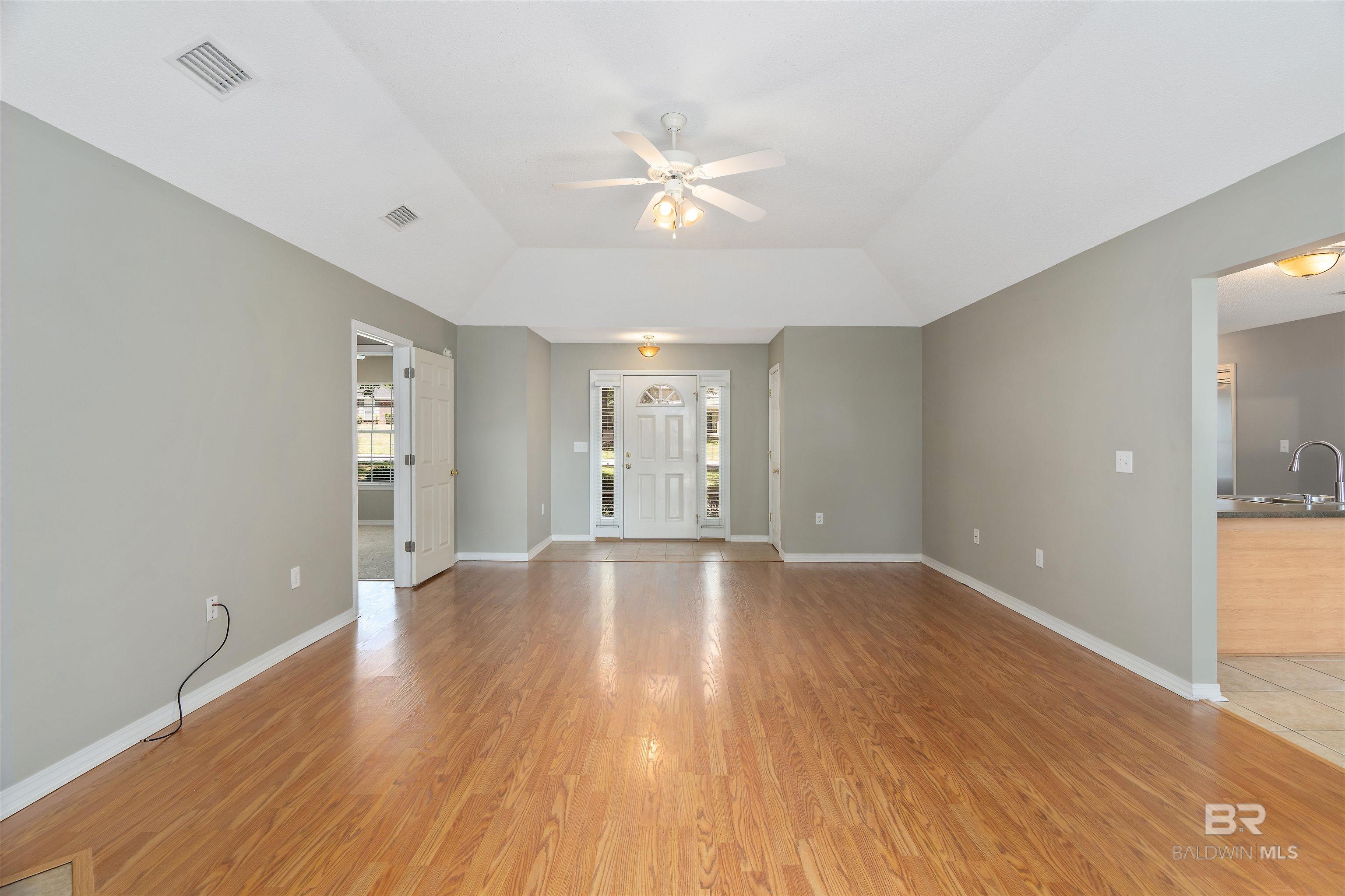 184 Robbins Boulevard