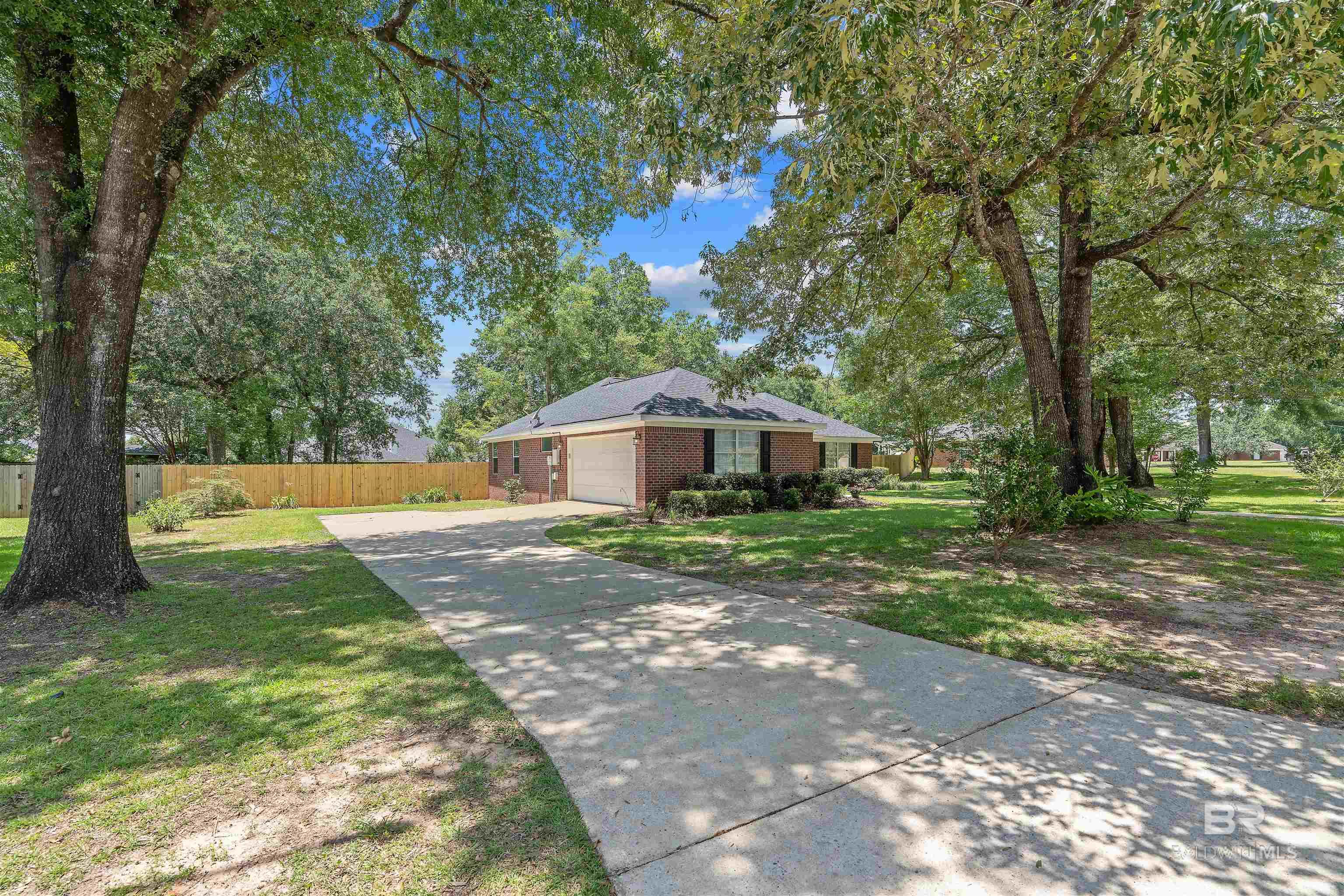 184 Robbins Boulevard