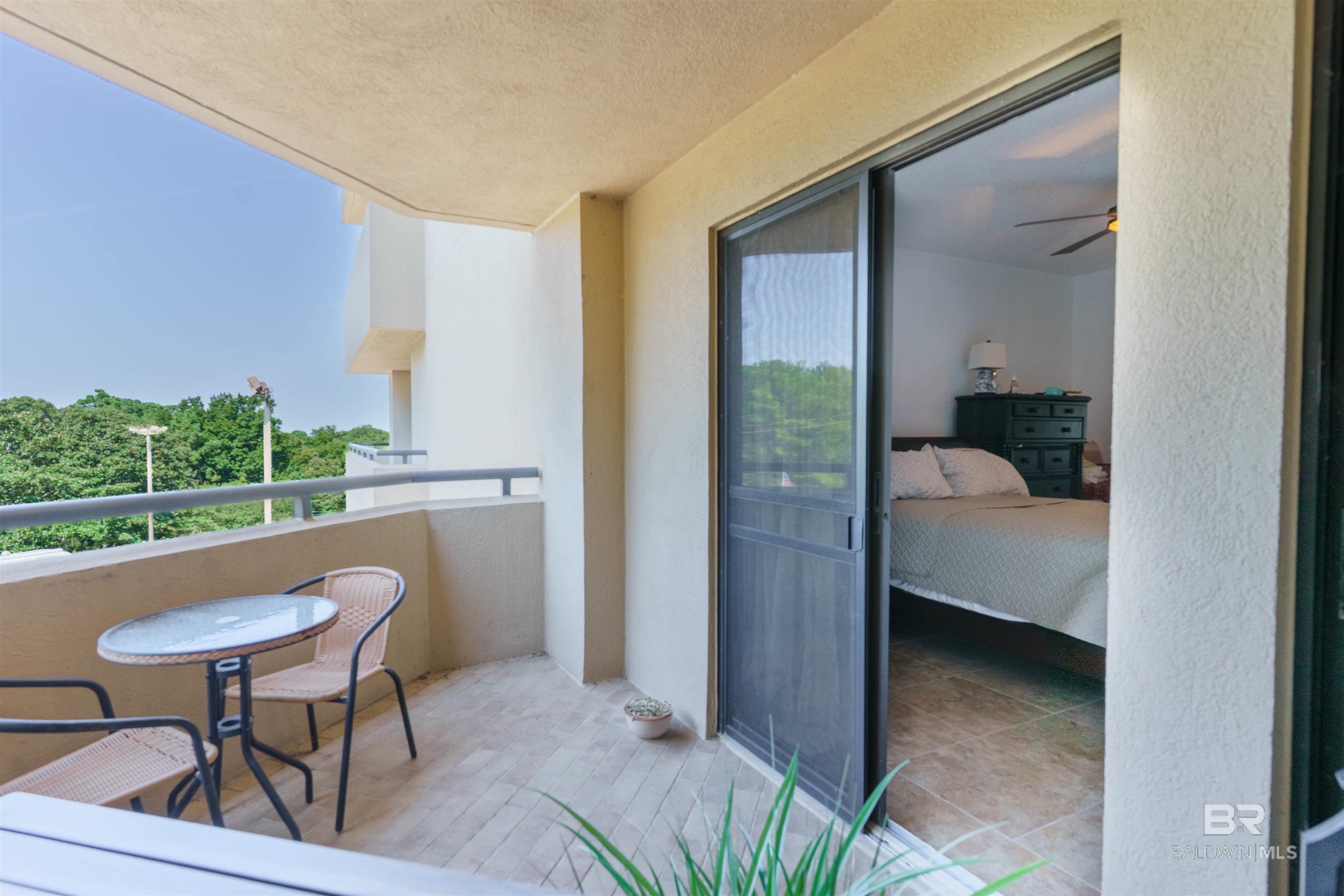 100 Tower Drive UNIT 203c, Daphne, AL, 36526