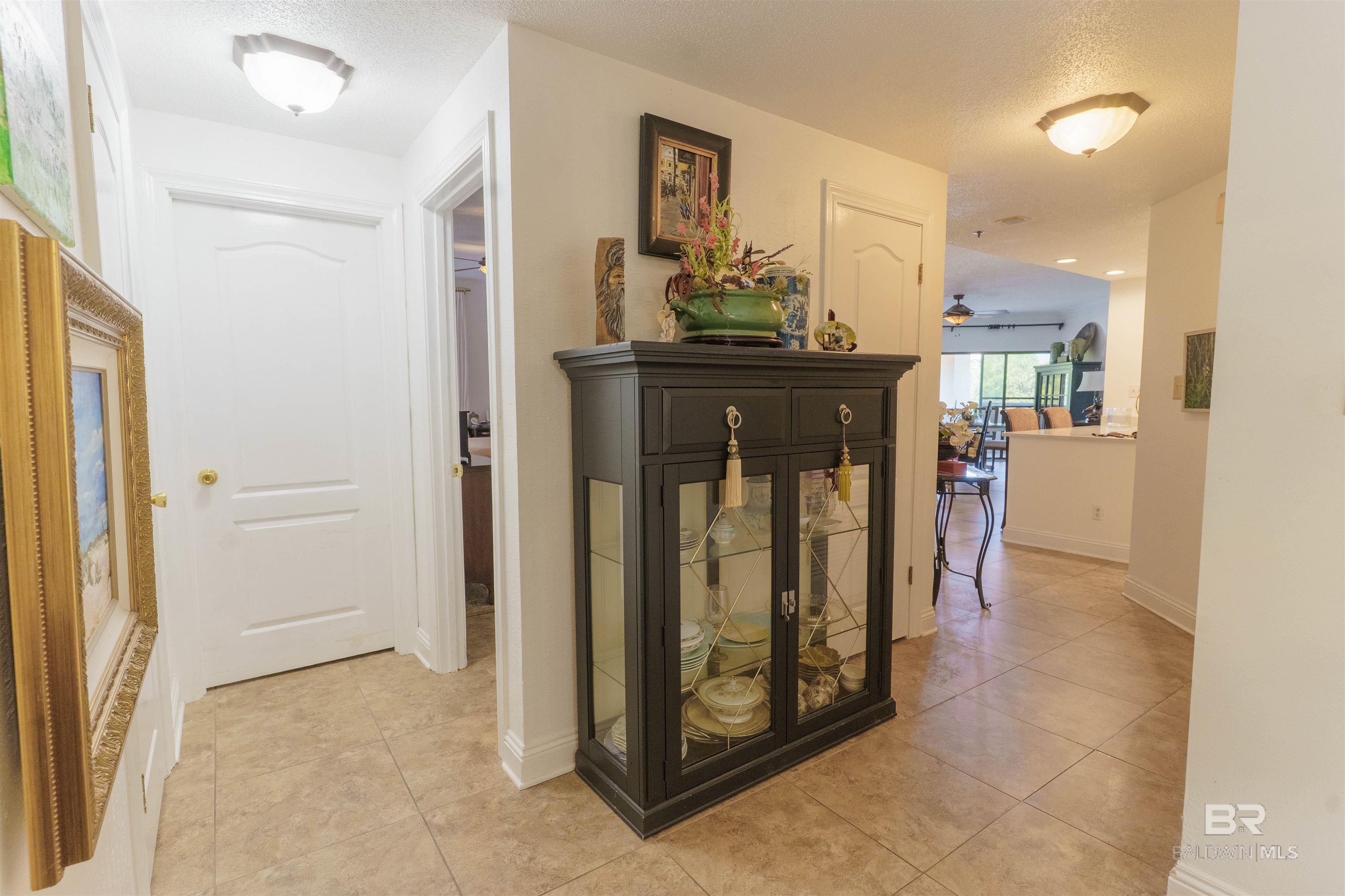 100 Tower Drive UNIT 203c, Daphne, AL, 36526