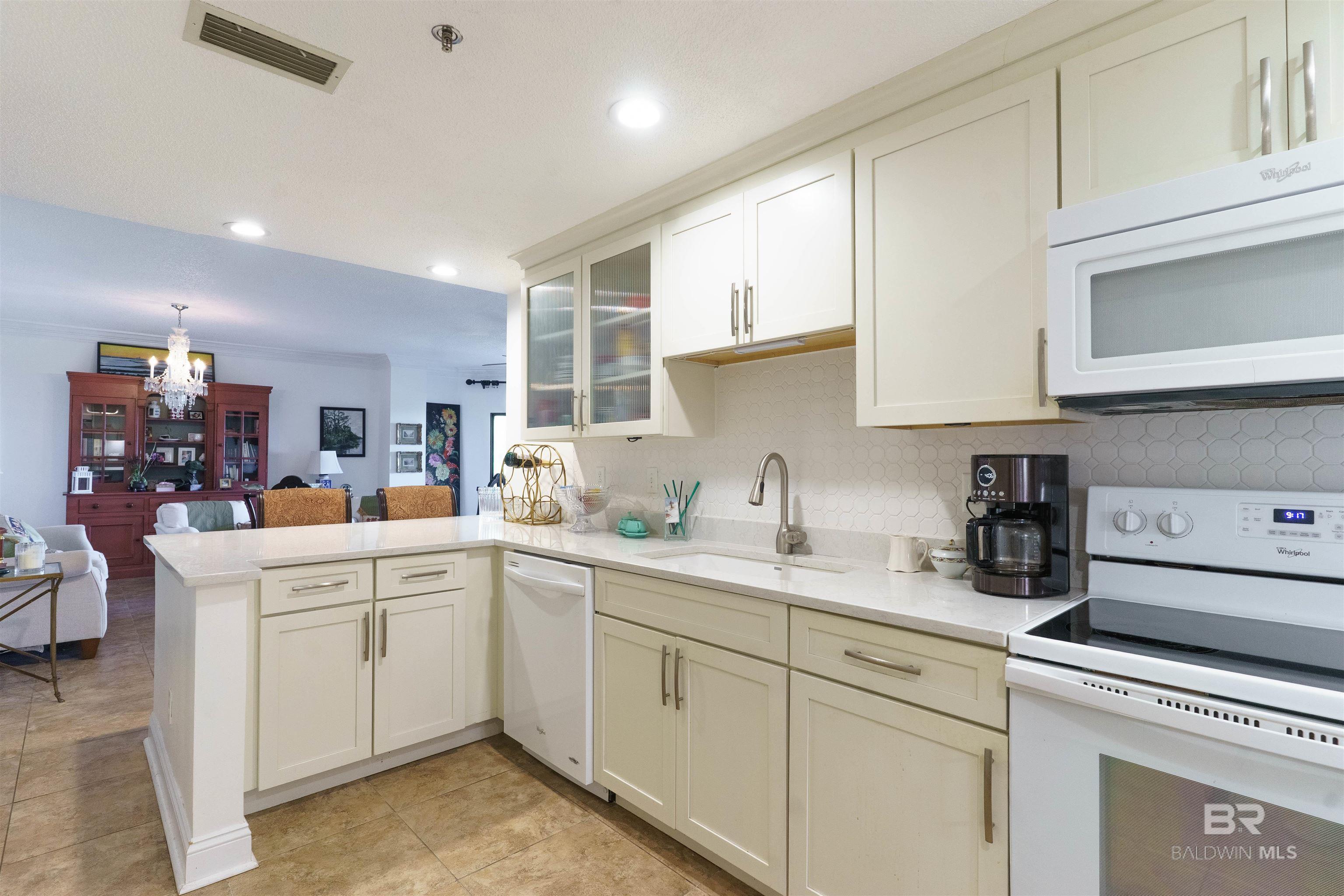 100 Tower Drive UNIT 203c, Daphne, AL, 36526