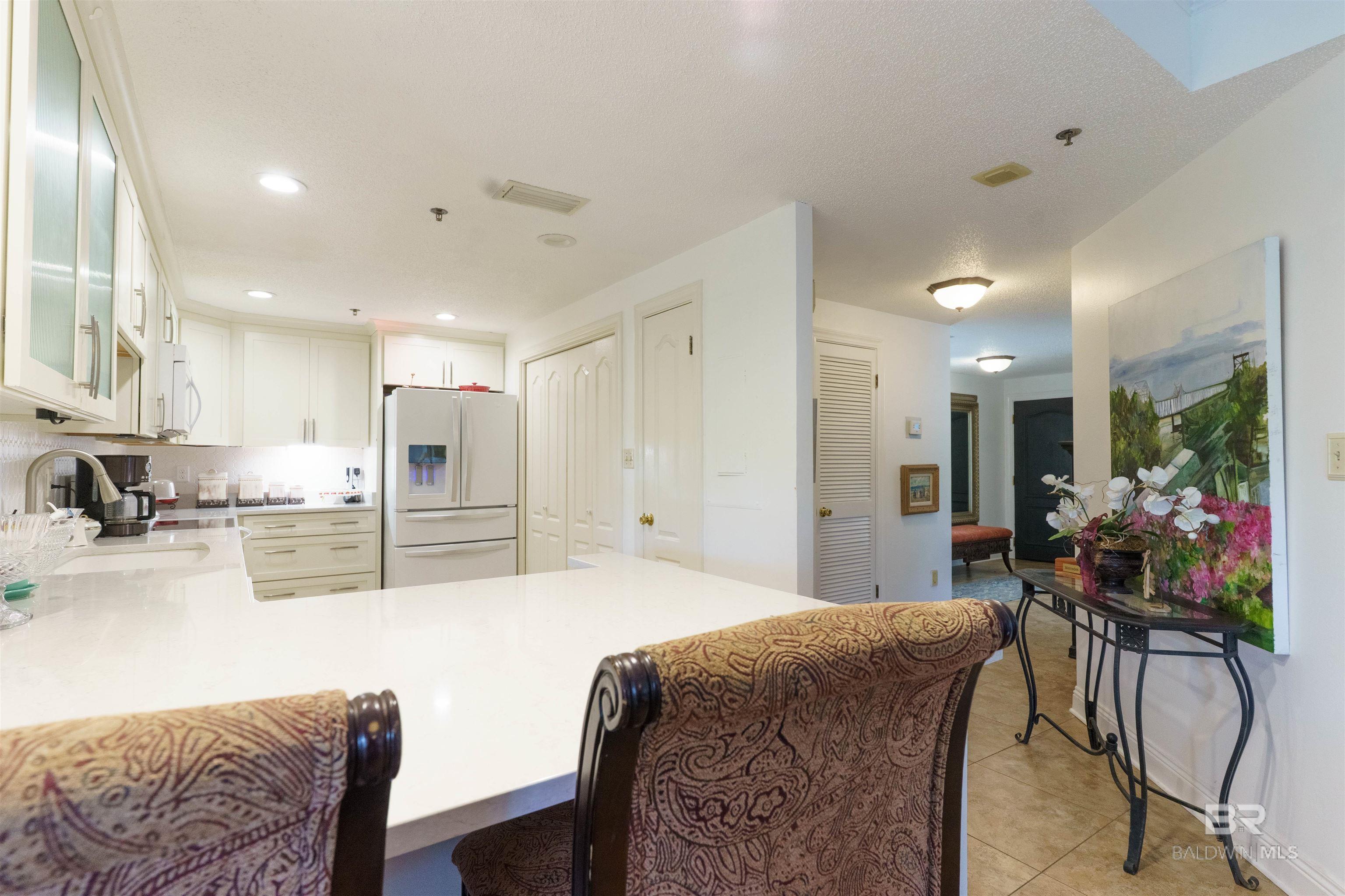 100 Tower Drive UNIT 203c, Daphne, AL, 36526