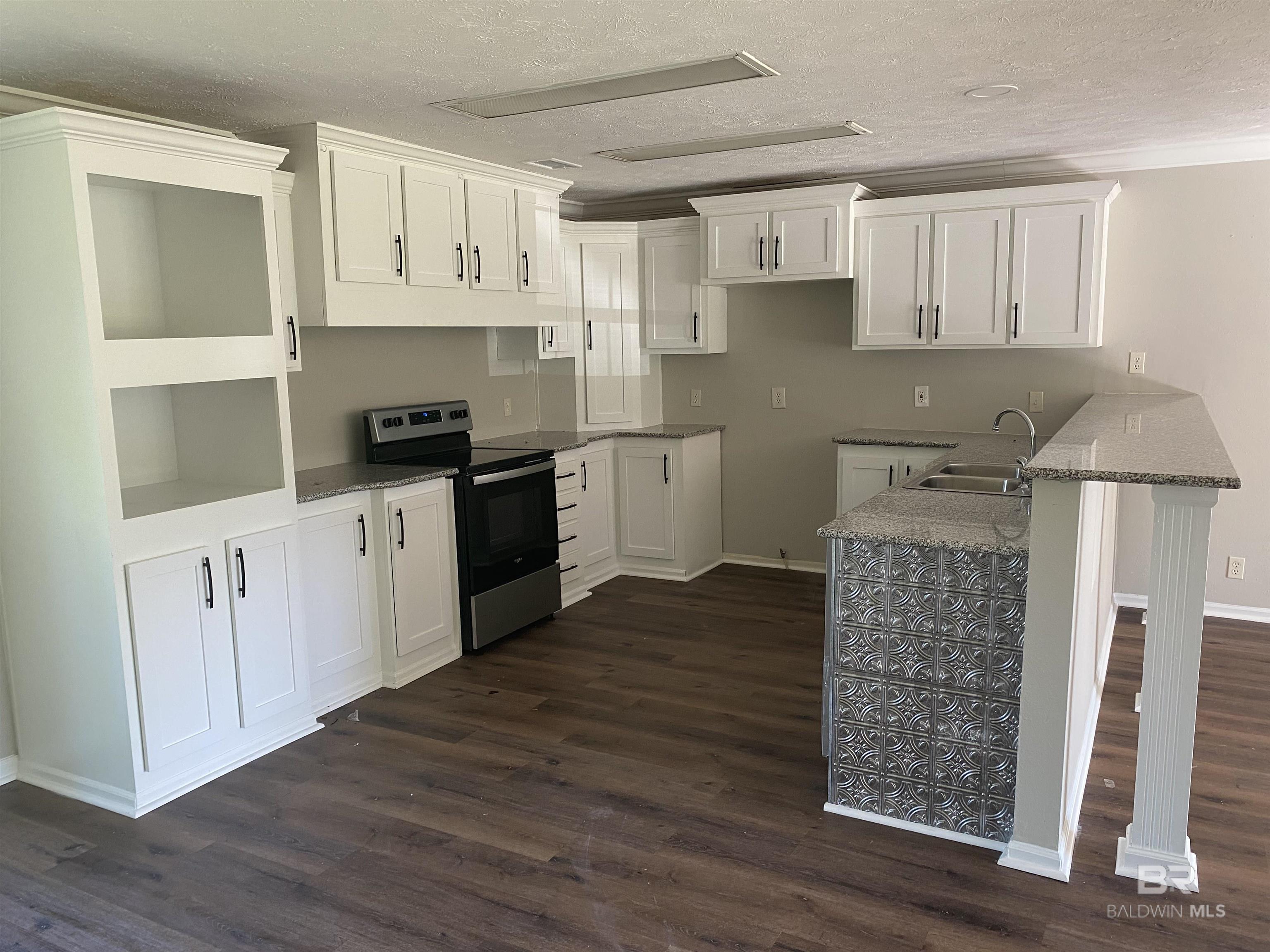 17152 County Road 49