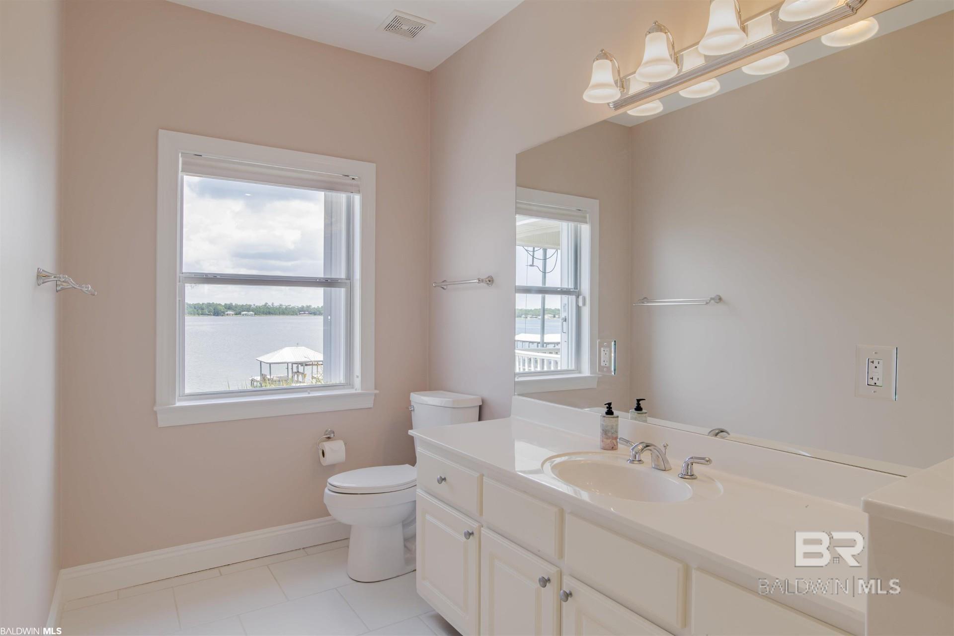 2186 W Beach Boulevard, Gulf Shores, AL, 36542