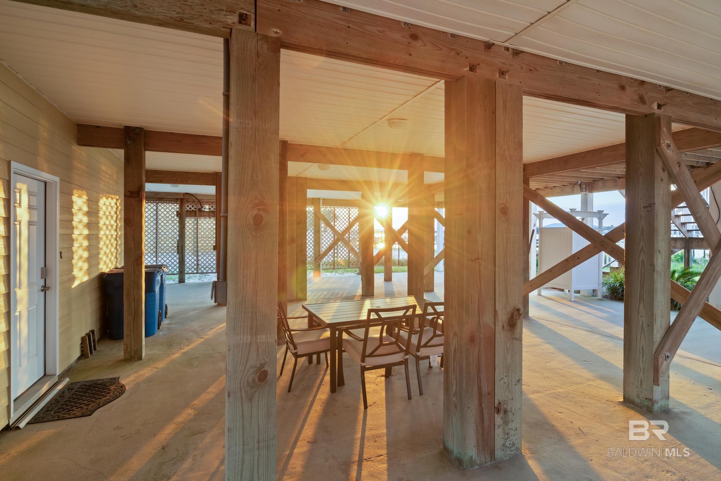 2186 W Beach Boulevard, Gulf Shores, AL, 36542