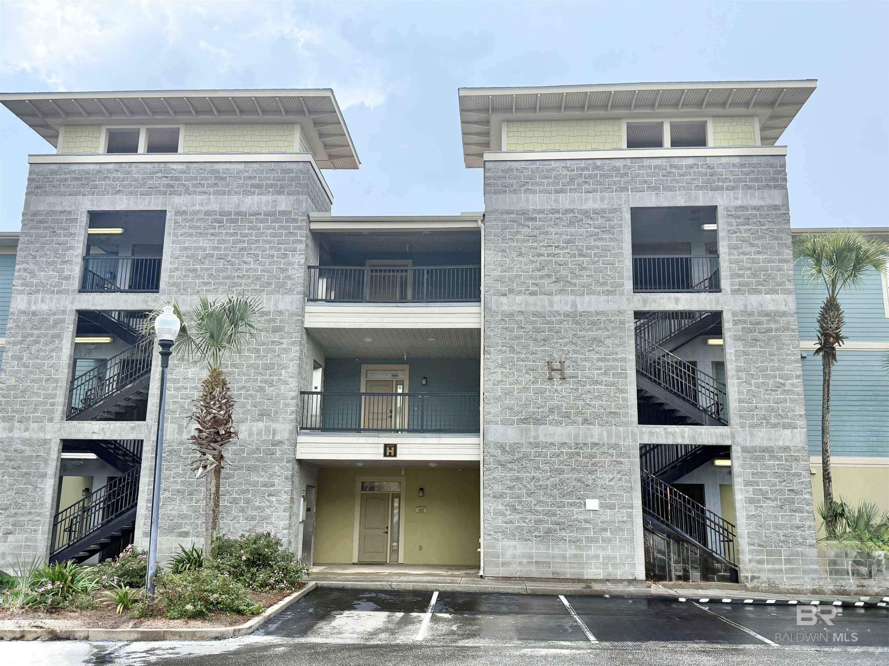 Condos for sale in The Enclave at Oak Hill - Gulf Shores AL