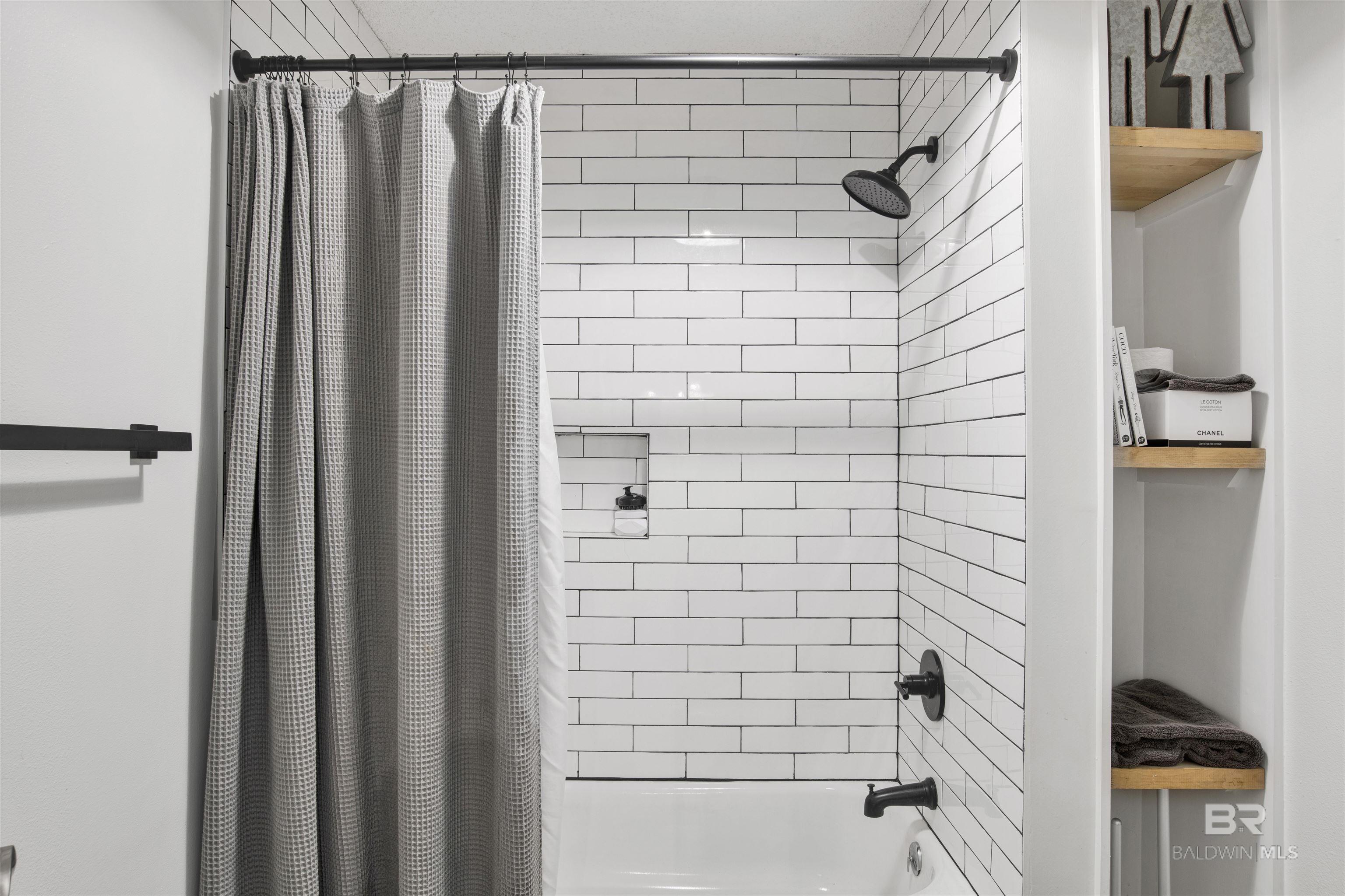 509 Wedgewood Drive, Gulf Shores, AL, 36542