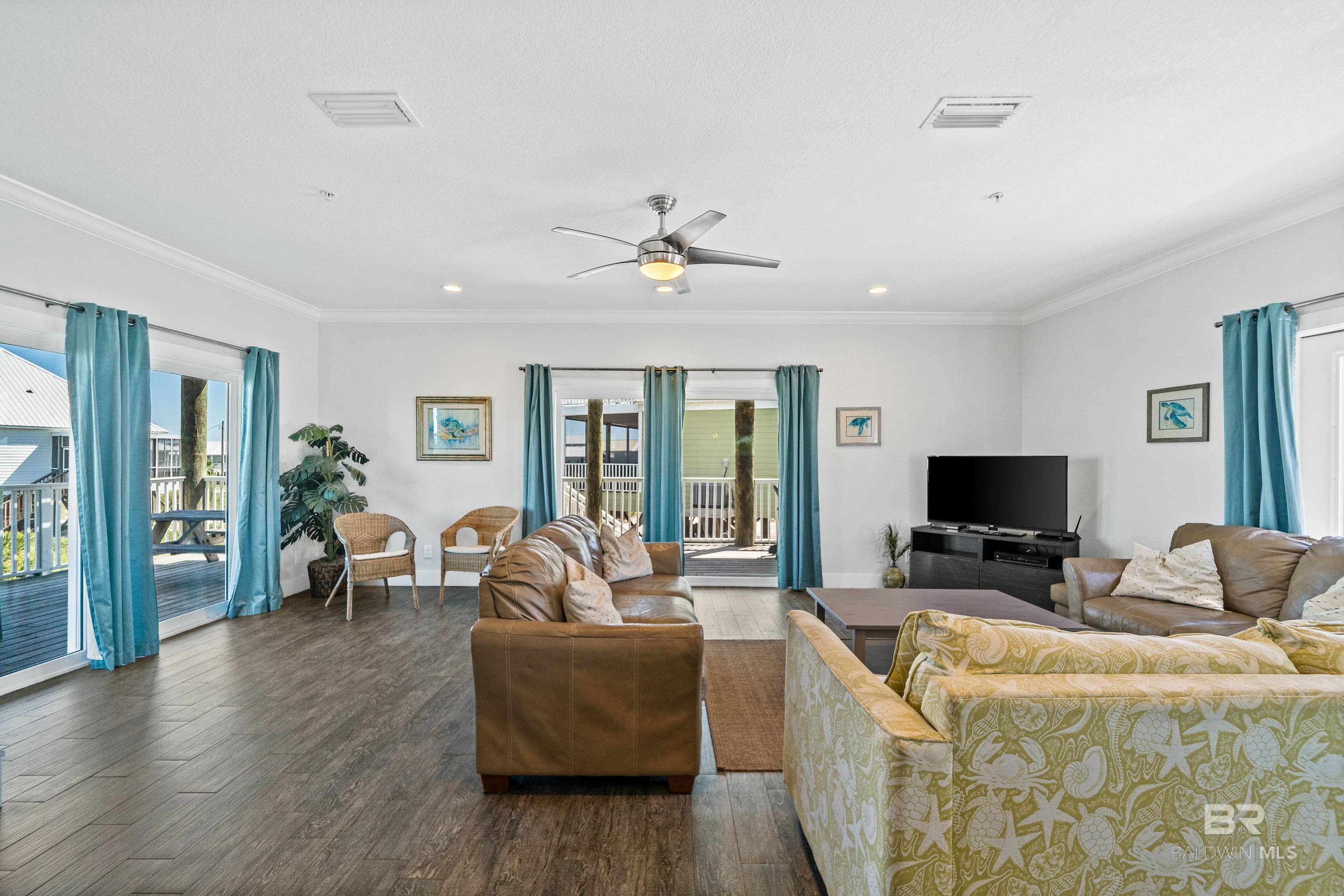 450 S Breakers Lane, Gulf Shores, AL, 36542