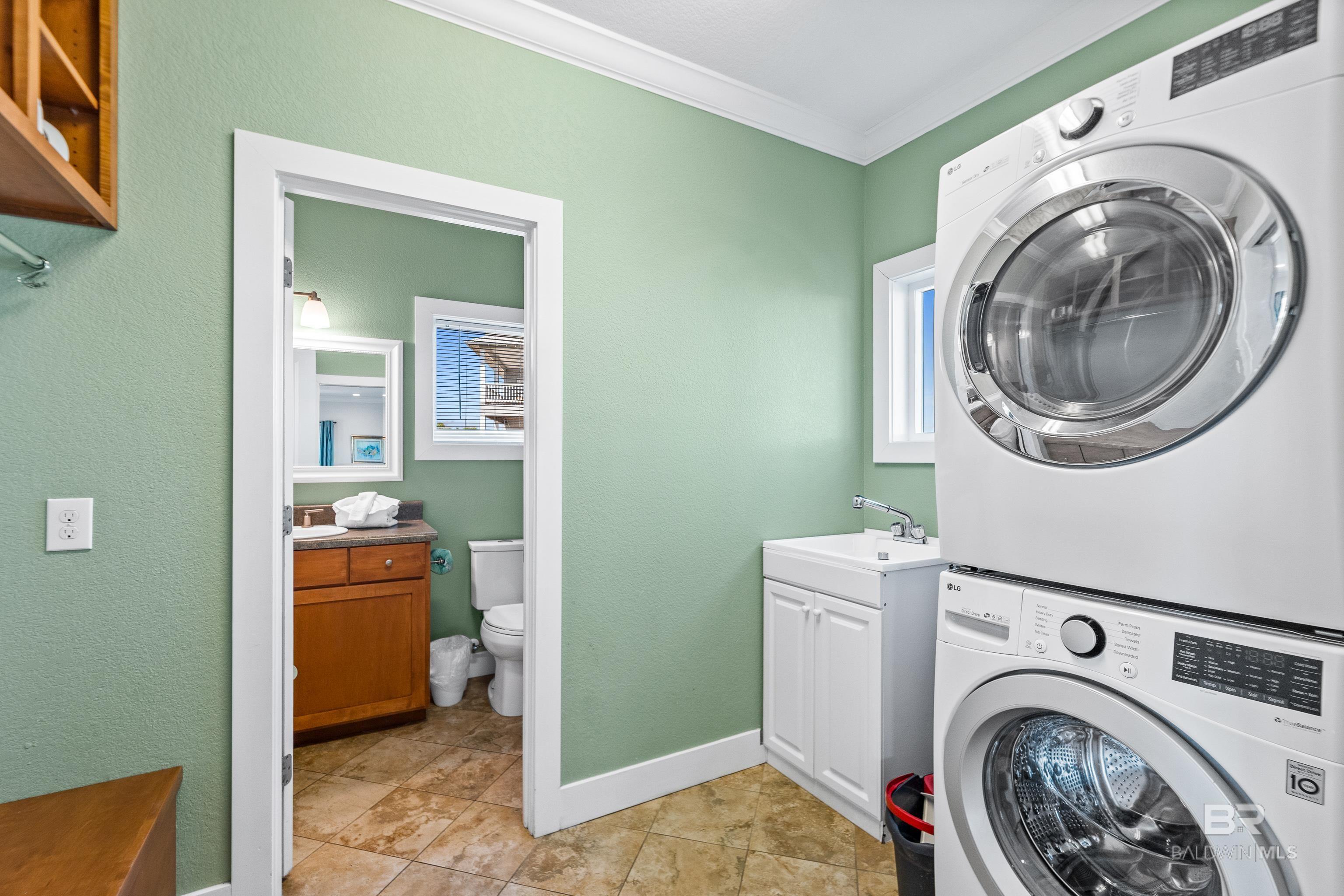 450 S Breakers Lane, Gulf Shores, AL, 36542