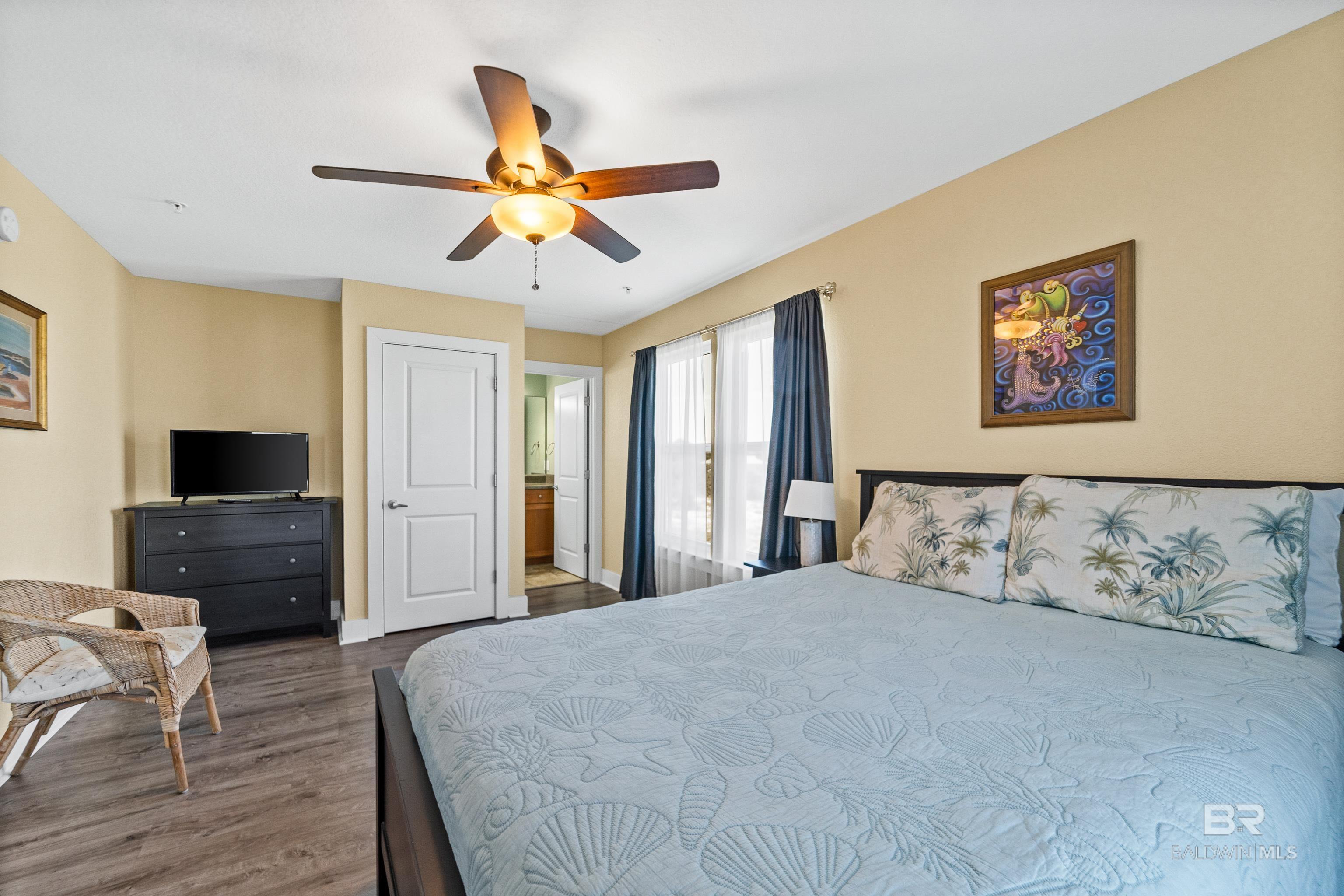 450 S Breakers Lane, Gulf Shores, AL, 36542