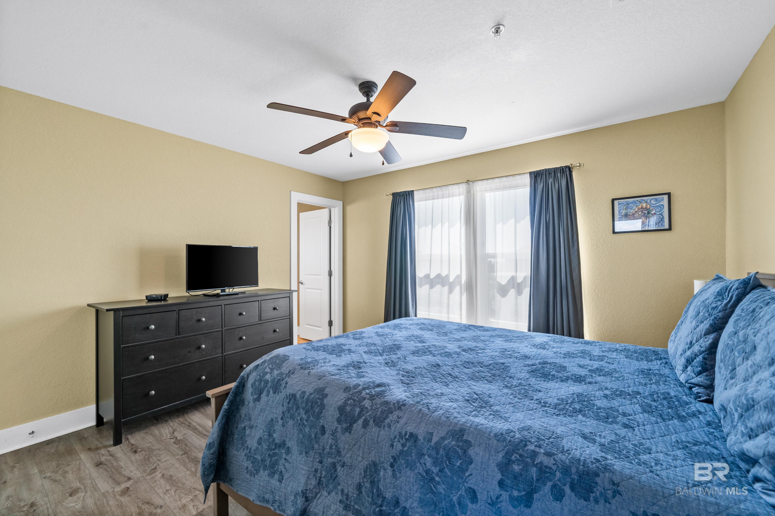 450 S Breakers Lane, Gulf Shores, AL, 36542