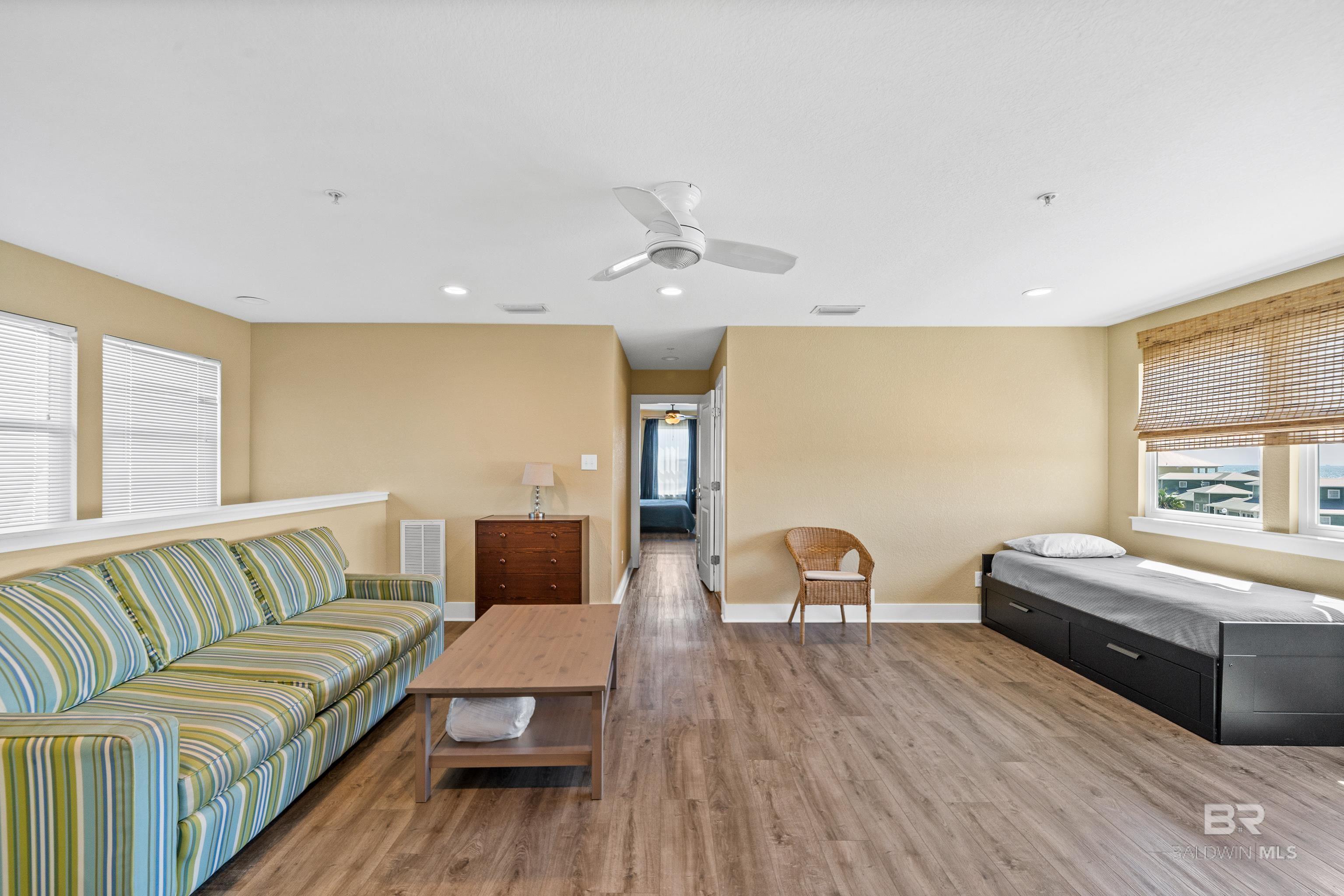 450 S Breakers Lane, Gulf Shores, AL, 36542