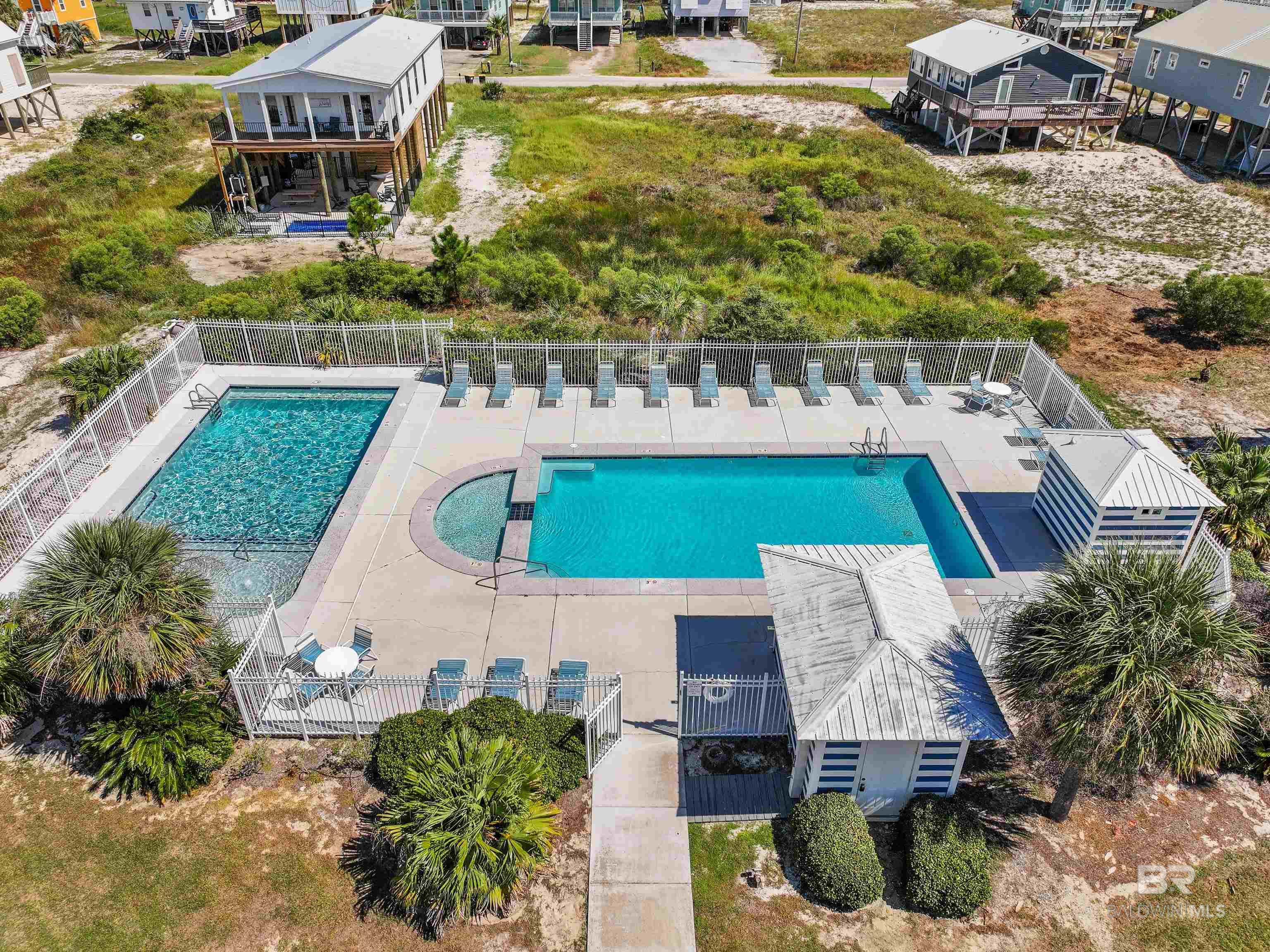 450 S Breakers Lane, Gulf Shores, AL, 36542