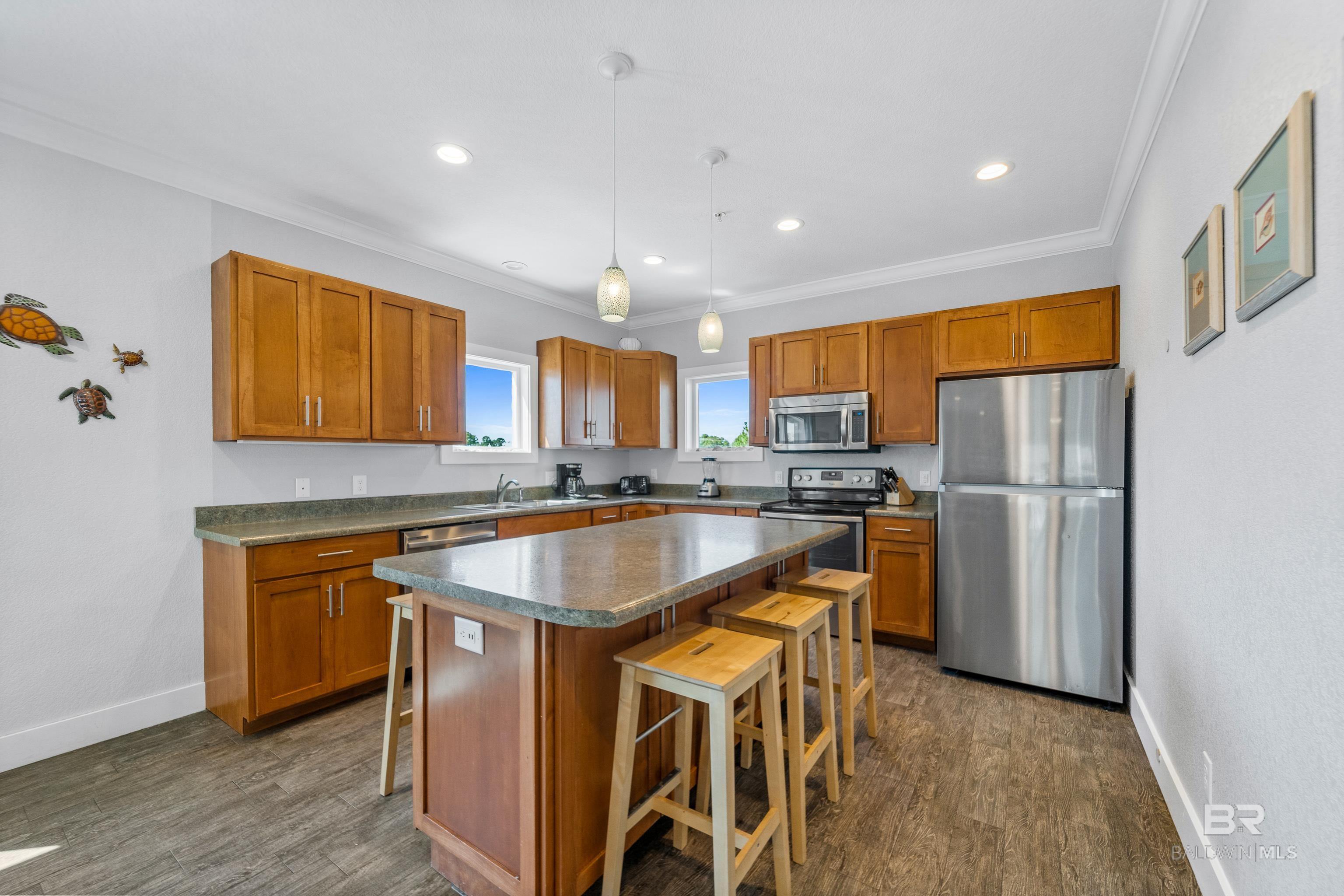 450 S Breakers Lane, Gulf Shores, AL, 36542