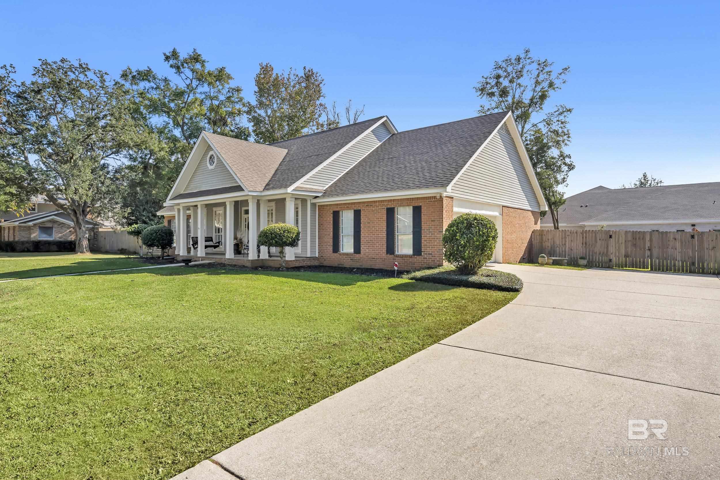 9820 Sommerset Drive, Daphne, AL, 36526