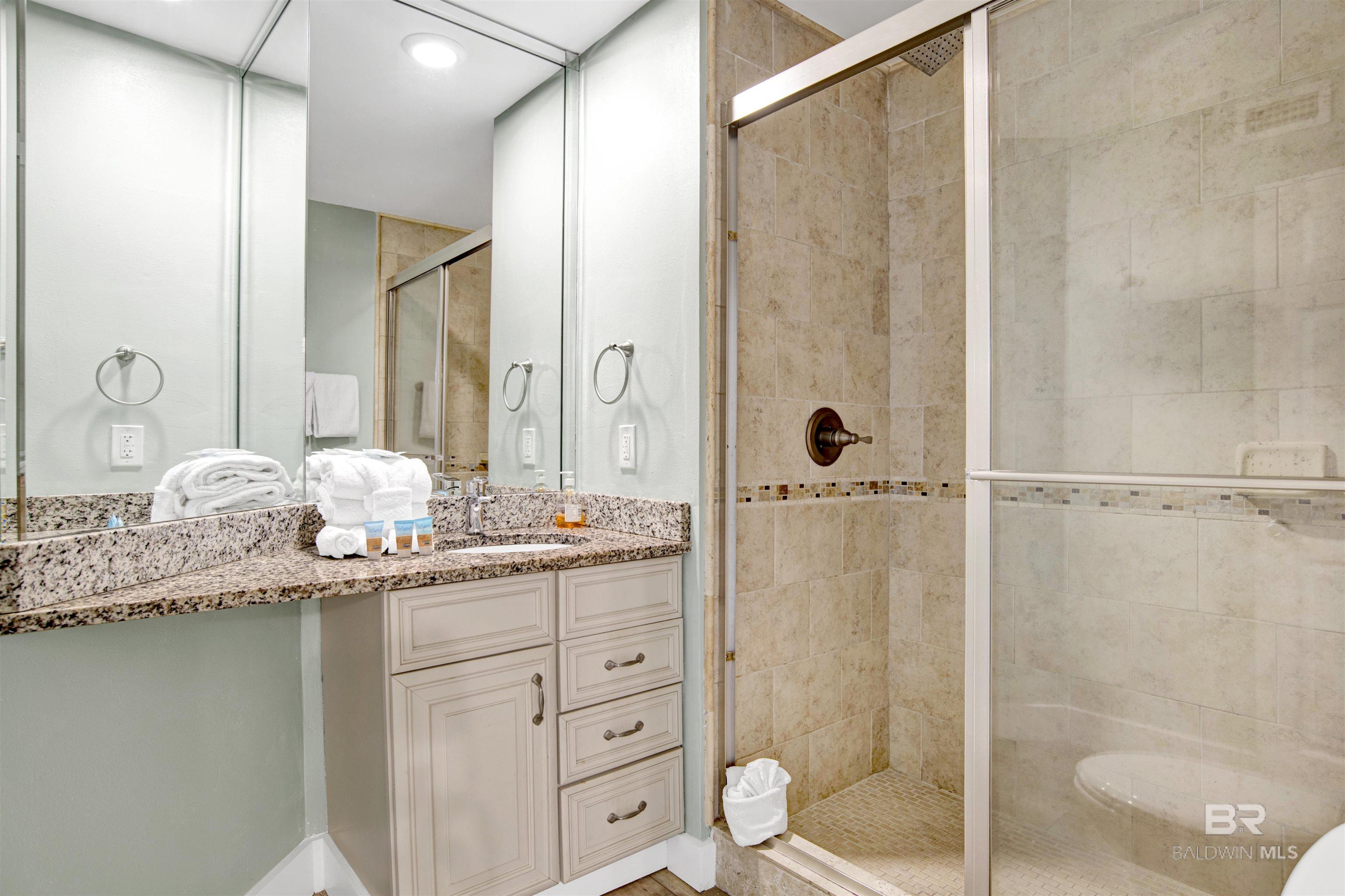 317 E Beach Boulevard UNIT 305-b, Gulf Shores, AL, 36542