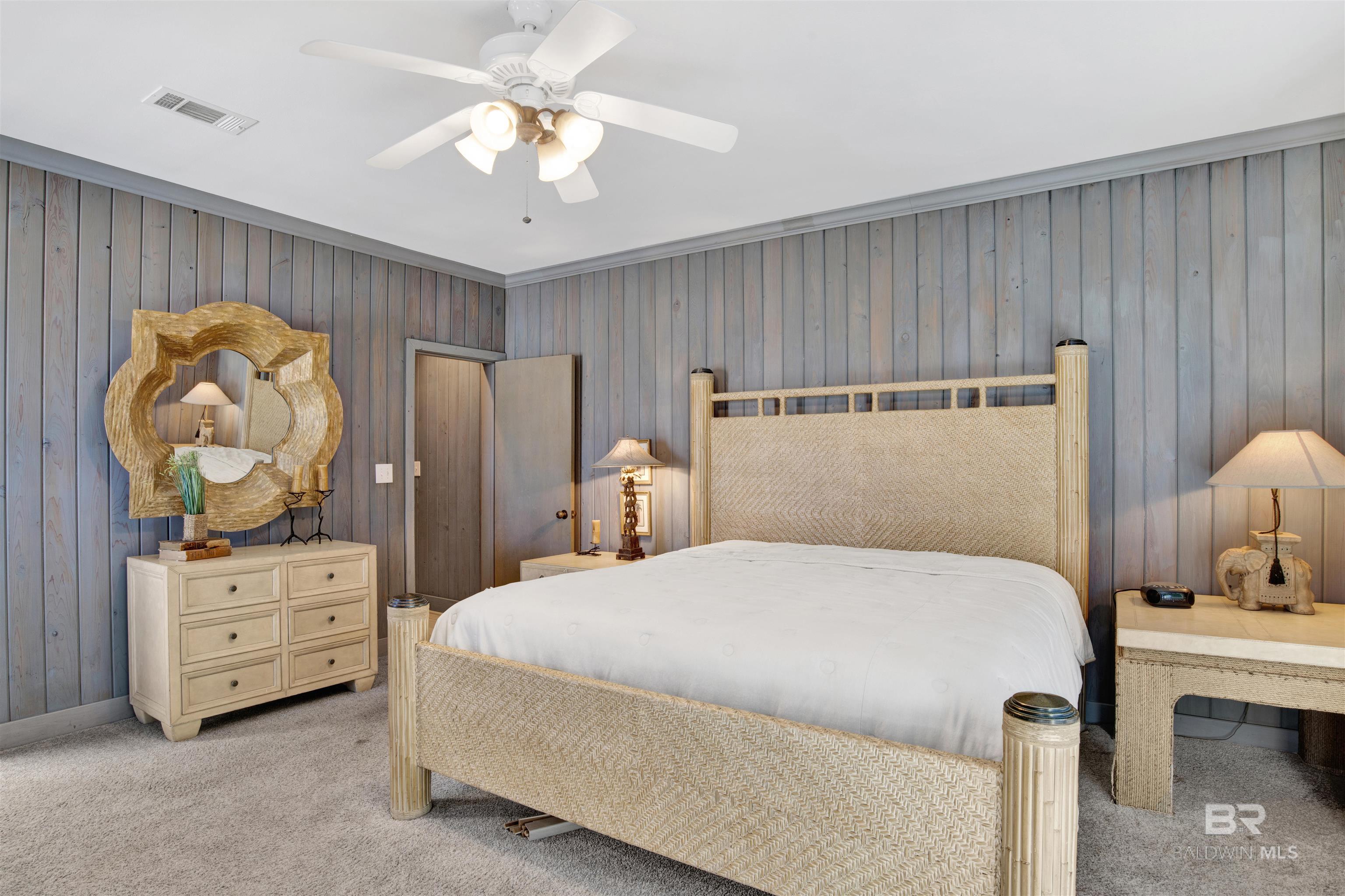 5894 Beach Boulevard, Gulf Shores, AL, 36542