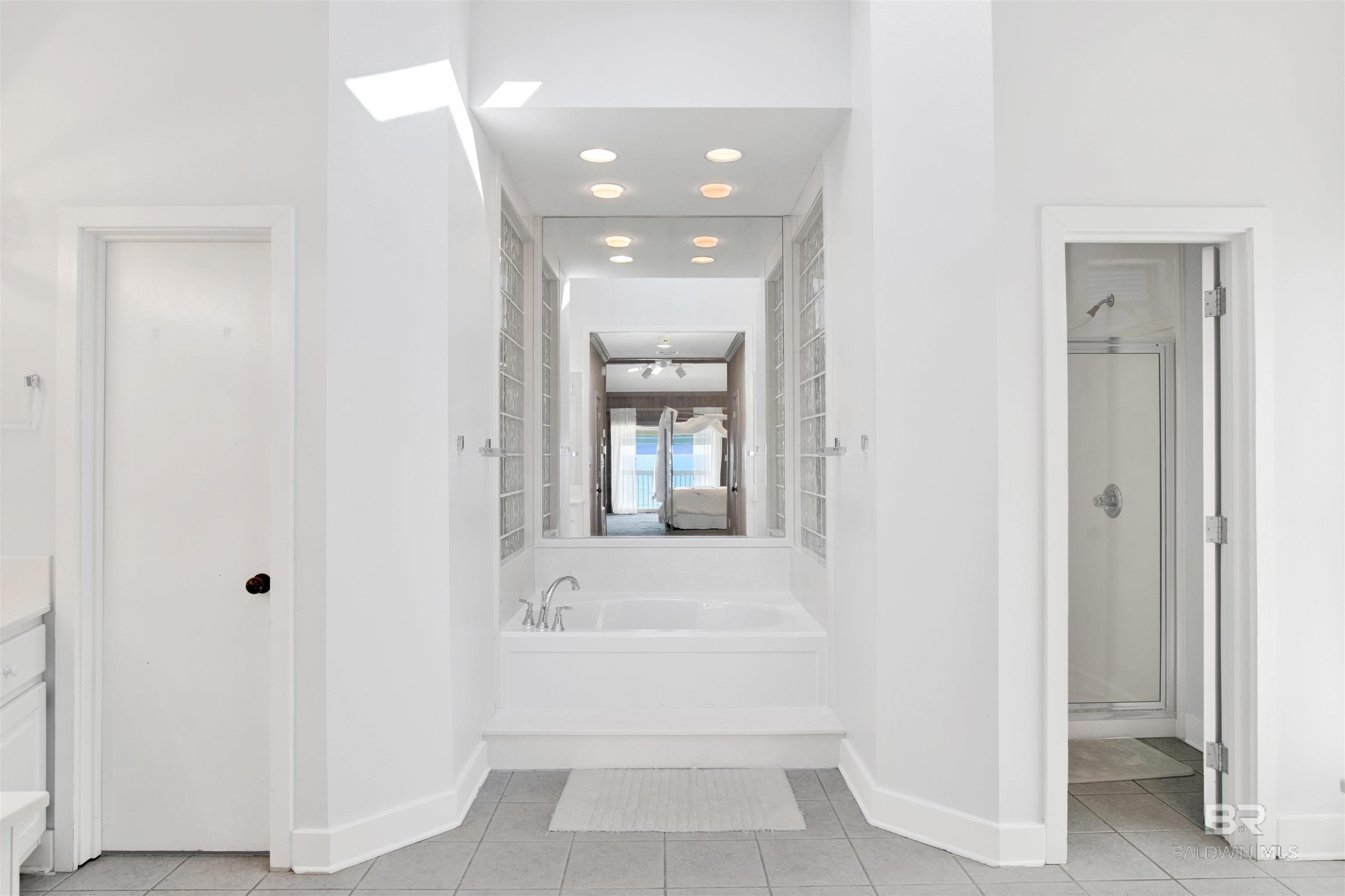 5894 Beach Boulevard, Gulf Shores, AL, 36542