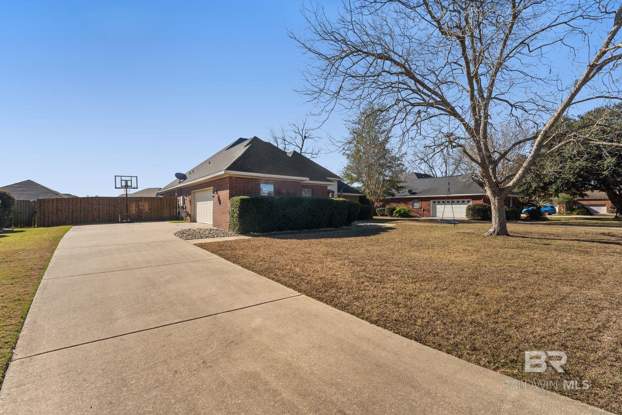 10592 Sassaman Court, Daphne, AL, 36526