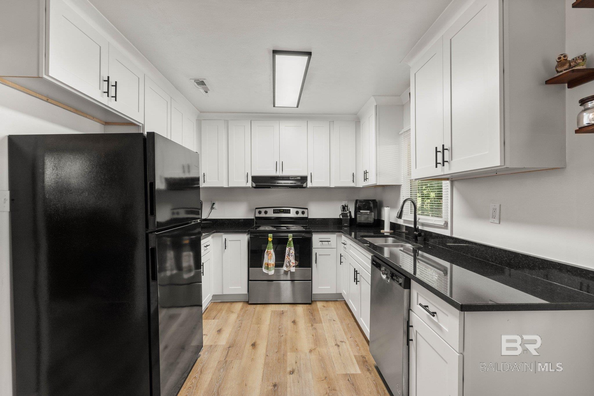 Homes for sale in Saraland, AL | 13 Cypress Dr, Saraland, AL 36571 | MLS# 390589