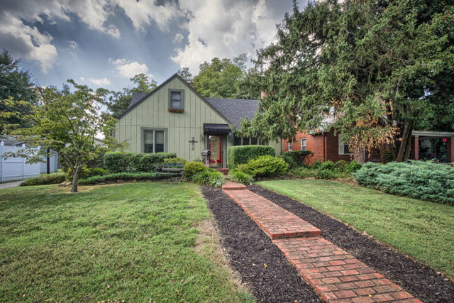 2204 Cedar St, Owensboro, Kentucky 42301, 4 Bedrooms Bedrooms, ,3 BathroomsBathrooms,Single Family Residence,For Sale,Cedar St,63481