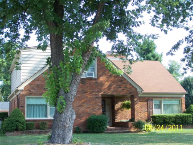 2013 York Dr., Owensboro, Kentucky 42301, 3 Bedrooms Bedrooms, ,2 BathroomsBathrooms,Single Family Residence,For Sale,York Dr.,64003
