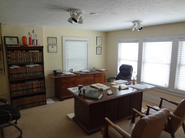 425 West 5th Street, Owensboro, Kentucky 42301, ,Office,For Sale,West 5th Street,65161