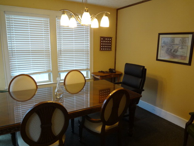 425 West 5th Street, Owensboro, Kentucky 42301, ,Office,For Sale,West 5th Street,65161