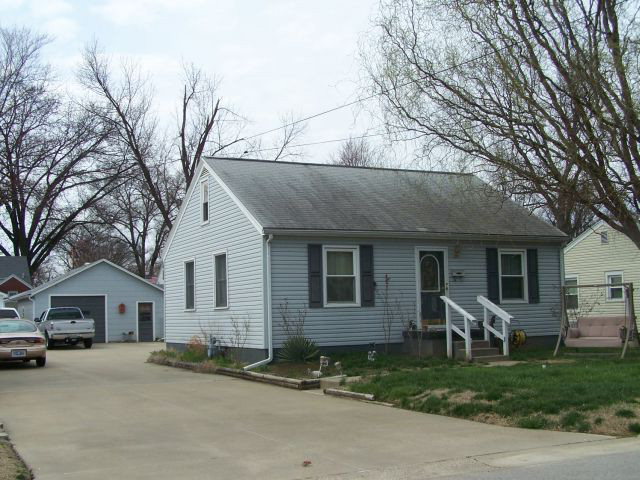 3004 Daviess, Owensboro, Kentucky 42303, 2 Bedrooms Bedrooms, ,1 BathroomBathrooms,Single Family Residence,For Sale,Daviess,66072
