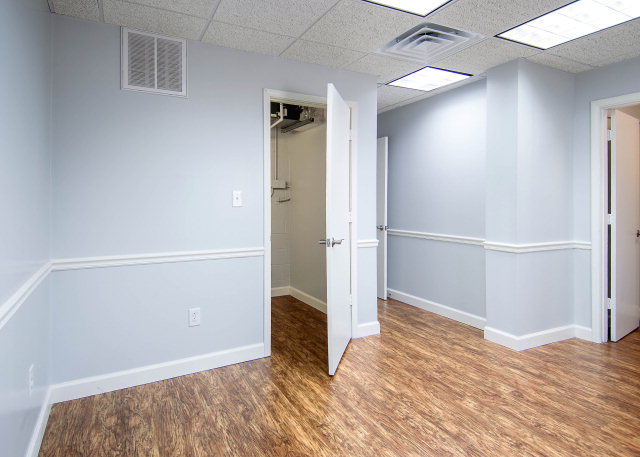 1710 Triplett St., Owensboro, Kentucky 42303, ,Retail,For Sale,Triplett St.,66963