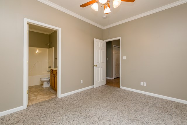 301 7th Street E, Owensboro, Kentucky 42303, 3 Bedrooms Bedrooms, ,2 BathroomsBathrooms,Single Family Residence,For Sale,7th Street E,69934