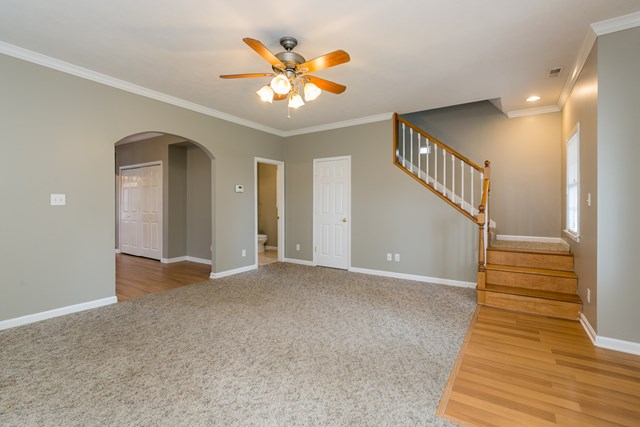 301 7th Street E, Owensboro, Kentucky 42303, 3 Bedrooms Bedrooms, ,2 BathroomsBathrooms,Single Family Residence,For Sale,7th Street E,69934