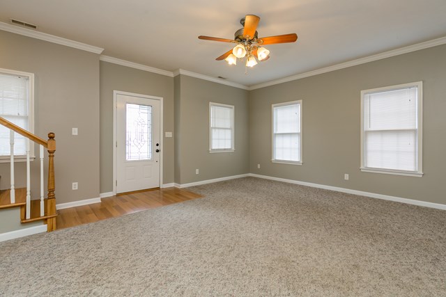 301 7th Street E, Owensboro, Kentucky 42303, 3 Bedrooms Bedrooms, ,2 BathroomsBathrooms,Single Family Residence,For Sale,7th Street E,69934