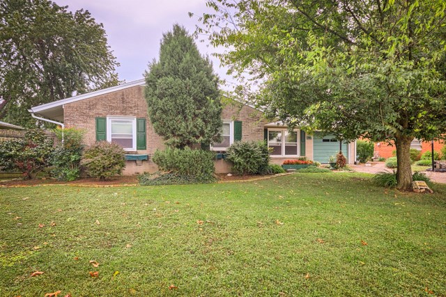 2911 Chippewa, Owensboro, Kentucky 42301, 3 Bedrooms Bedrooms, ,2 BathroomsBathrooms,Single Family Residence,For Sale,Chippewa,69947