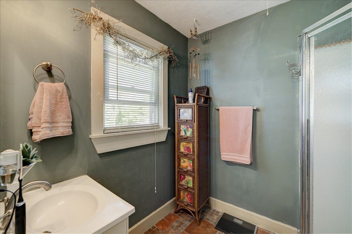 8057 Hwy 351, Henderson, Kentucky 42420, 5 Bedrooms Bedrooms, ,2 BathroomsBathrooms,Single Family Residence,For Sale,Hwy 351,7