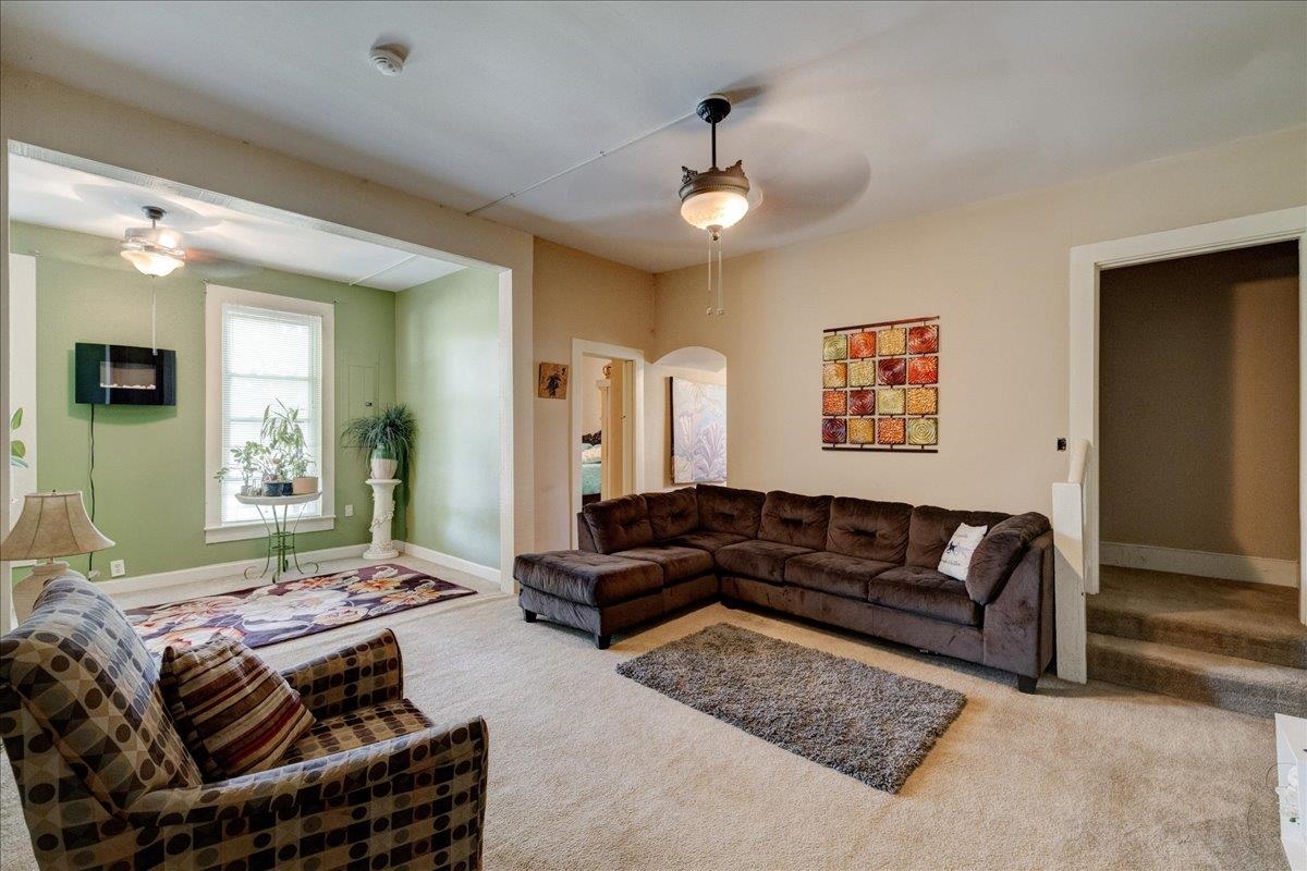 8057 Hwy 351, Henderson, Kentucky 42420, 5 Bedrooms Bedrooms, ,2 BathroomsBathrooms,Single Family Residence,For Sale,Hwy 351,7