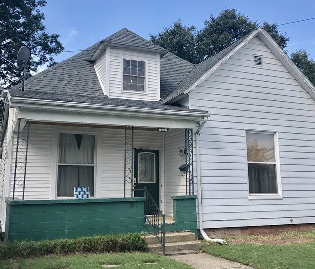 420 Clay, Owensboro, Kentucky 42303, 3 Bedrooms Bedrooms, ,1 BathroomBathrooms,Single Family Residence,For Sale,Clay,70666