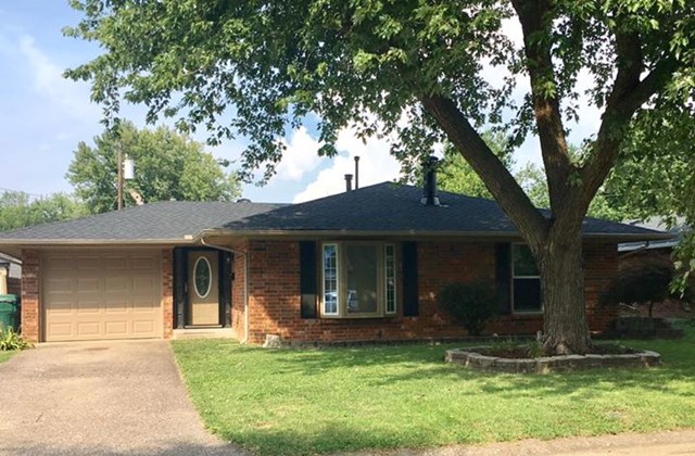 2207 Carriage Drive, Owensboro, Kentucky 42301, 3 Bedrooms Bedrooms, ,1 BathroomBathrooms,Single Family Residence,For Sale,Carriage Drive,71715