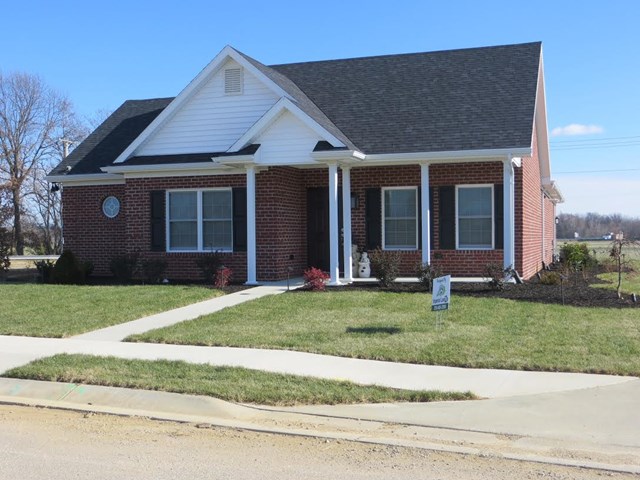 605 Stableford Circle, Owensboro, Kentucky 42303, 3 Bedrooms Bedrooms, ,2 BathroomsBathrooms,Single Family Residence,For Sale,Stableford Circle,72785