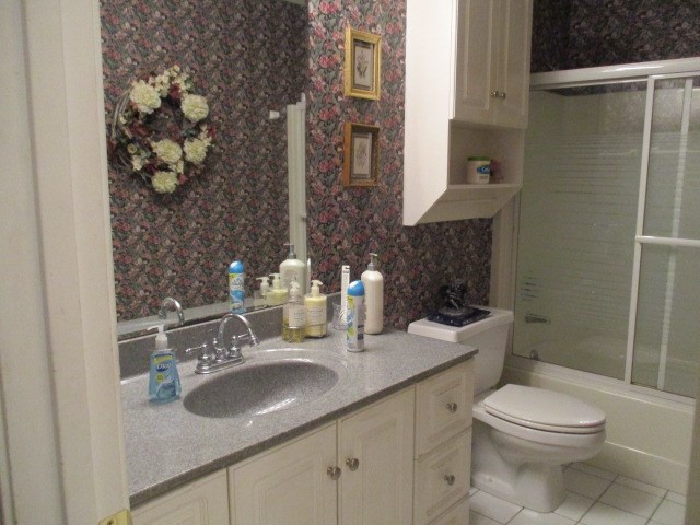 2326 Crescent Hill Court, Owensboro, Kentucky 42303, 4 Bedrooms Bedrooms, ,2 BathroomsBathrooms,Single Family Residence,For Sale,Crescent Hill Court,73595