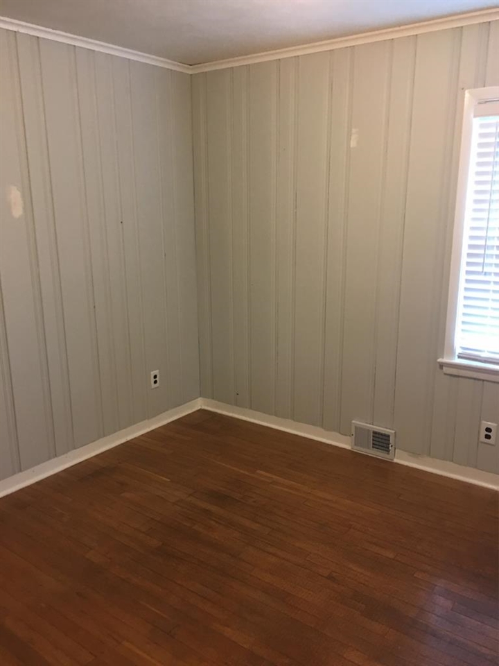609 Lafayette Drive, Owensboro, Kentucky 42303, 3 Bedrooms Bedrooms, ,1 BathroomBathrooms,Single Family Residence,For Sale,Lafayette Drive,75365