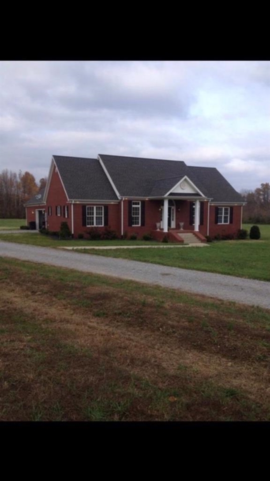 895 S Cherry Hill Rd, Central City, Kentucky 42330, 4 Bedrooms Bedrooms, ,2 BathroomsBathrooms,Single Family Residence,For Sale,S Cherry Hill Rd,75777