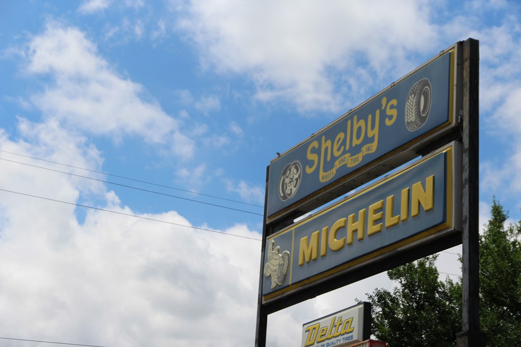 1709 Breckenridge Street, Owensboro, Kentucky 42303, ,Retail,For Sale,Breckenridge Street,77187