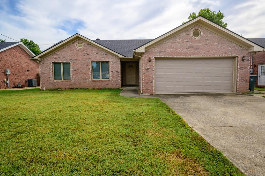 3500 Deer Trail, Owensboro, Kentucky 42301, 3 Bedrooms Bedrooms, ,2 BathroomsBathrooms,Single Family Residence,For Sale,Deer Trail,77583