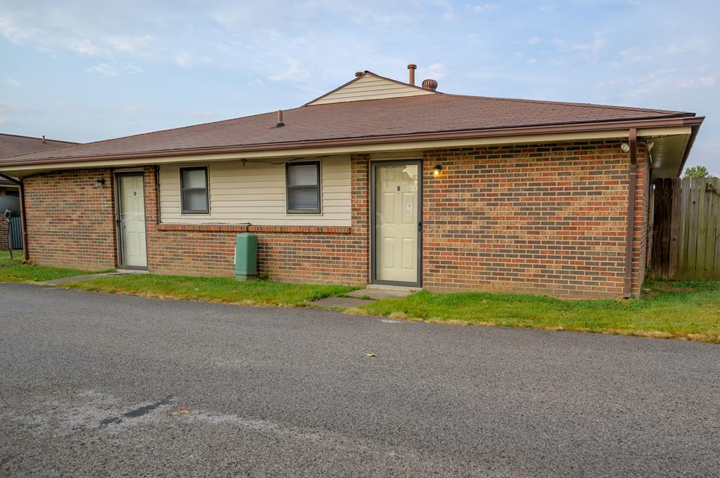 1320 Bowie Trail Apt B, Owensboro, Kentucky 42303, 1 Bedroom Bedrooms, ,1 BathroomBathrooms,Apartment,For Sale,Bowie Trail Apt B,77584