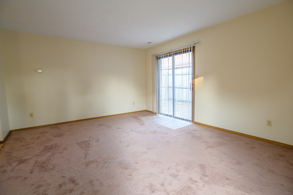 1320 Bowie Trail Apt B, Owensboro, Kentucky 42303, 1 Bedroom Bedrooms, ,1 BathroomBathrooms,Apartment,For Sale,Bowie Trail Apt B,77584